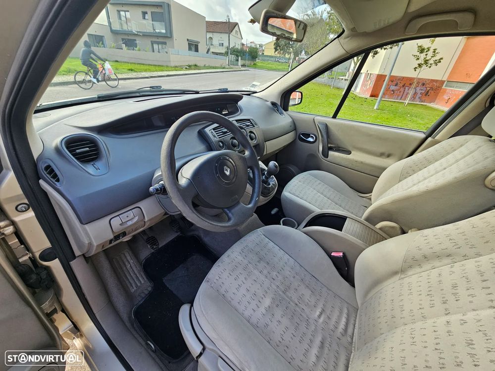 Renault Scénic 1.5 dCi Dynamique - 8