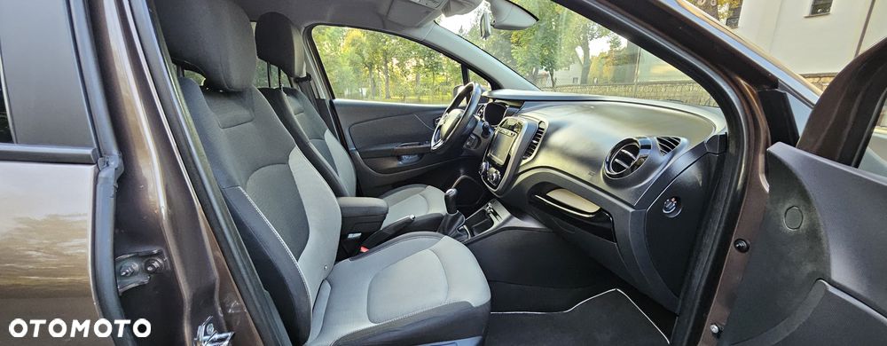 Renault Captur - 19