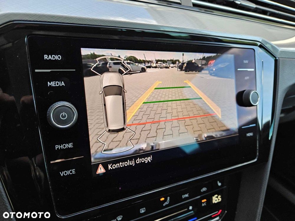Volkswagen Passat 2.0 TDI EVO Business DSG - 17