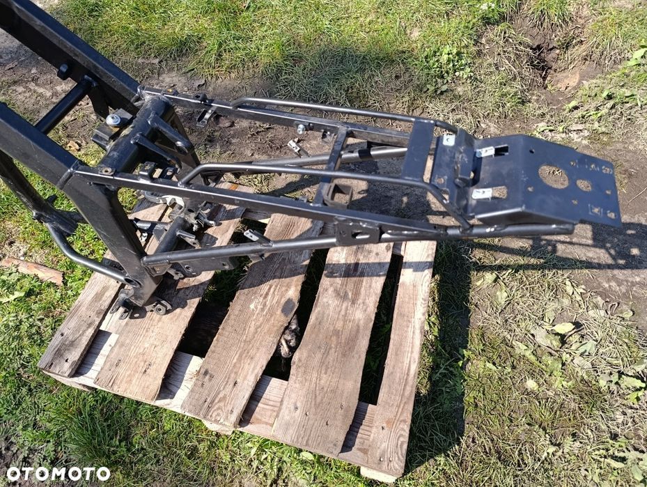 Rama z dokumentami Malaguti xtm 125 Aprilia SX papiery papierami A4 - 2