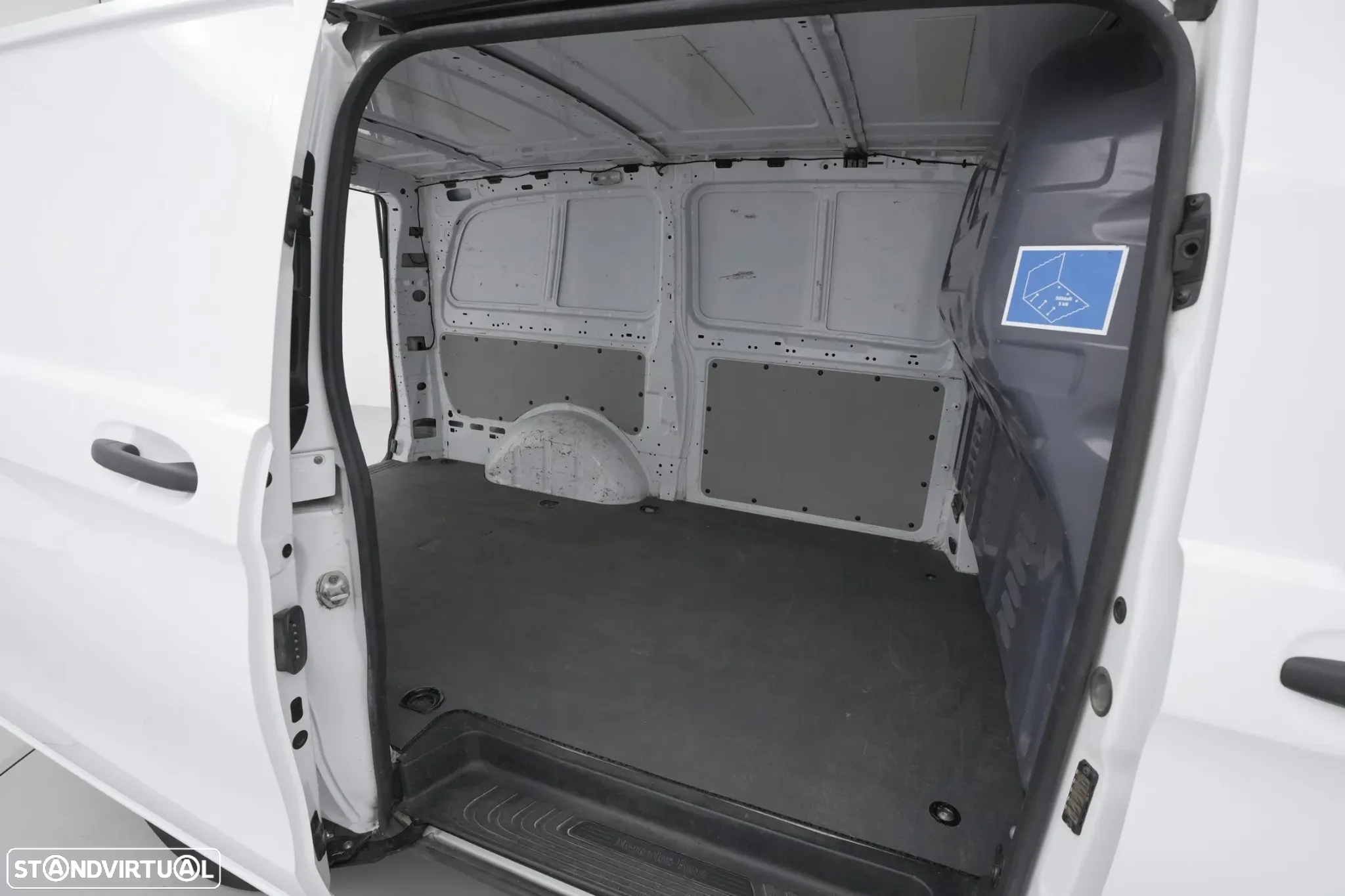 Mercedes-Benz Vito 116/32 - 24