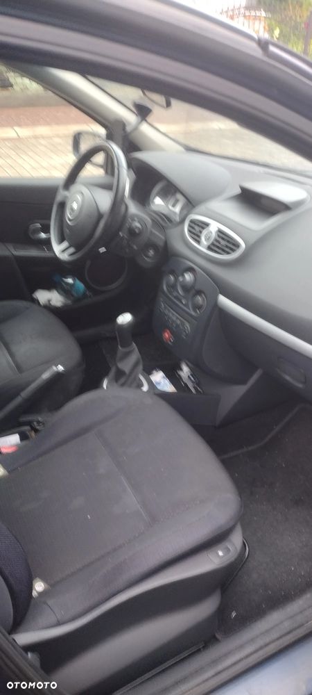 Renault Clio 1.5 dCi Extreme - 14