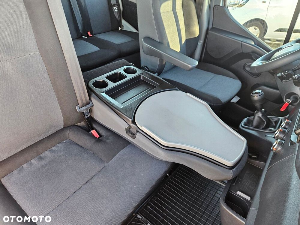 Renault Master L3H2 *99999zł Netto* Brygadówka 7 osób 2.3 dCi/180KM - 32
