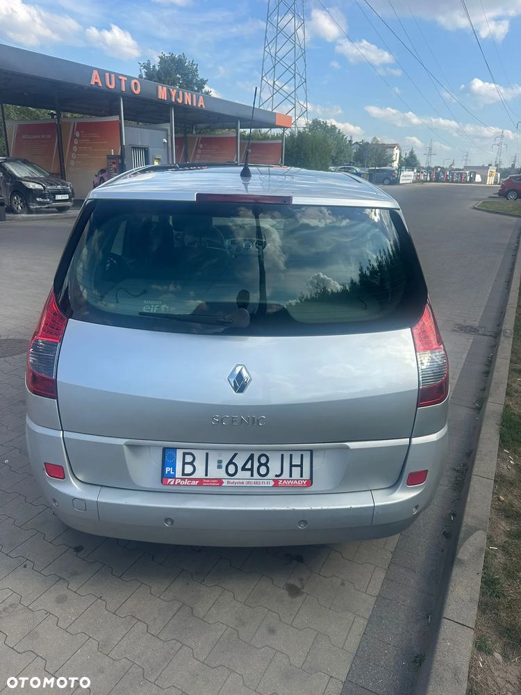 Renault Scenic - 24