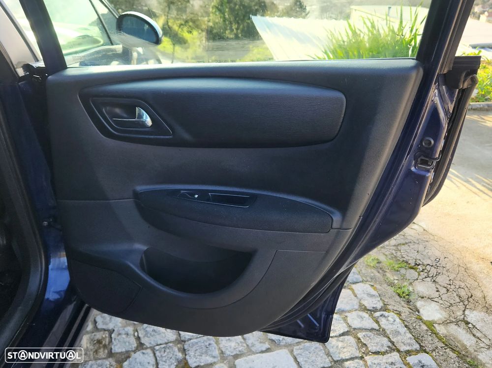 Citroën C4 1.6 HDi VTR Pack Airdream - 18