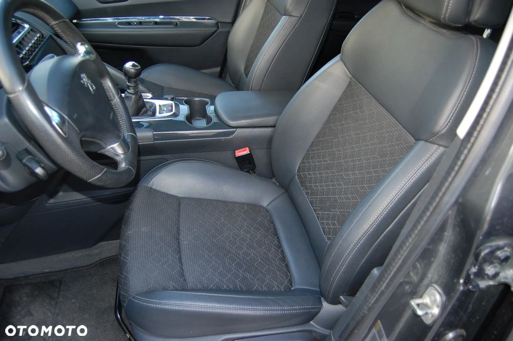 Peugeot 3008 BlueHDi 120 Stop & Start Business-Line - 23