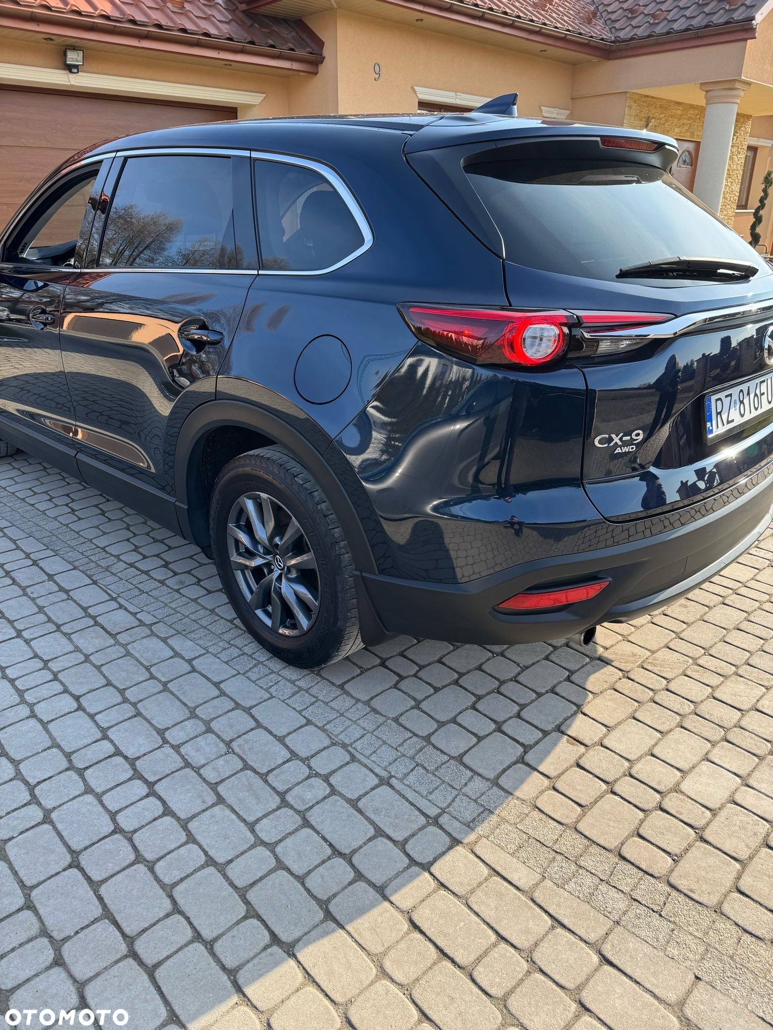 Mazda CX-9 - 2