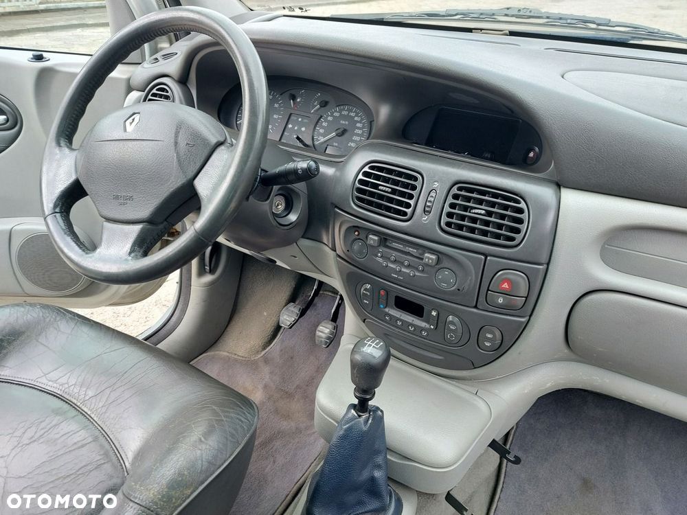 Renault Scenic - 14