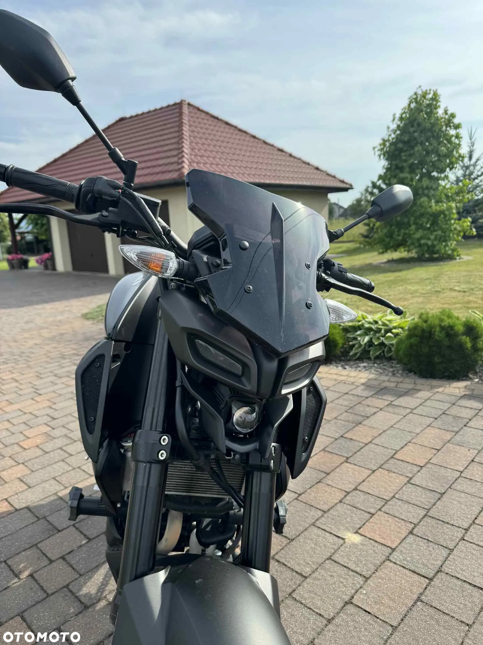 Yamaha MT - 2