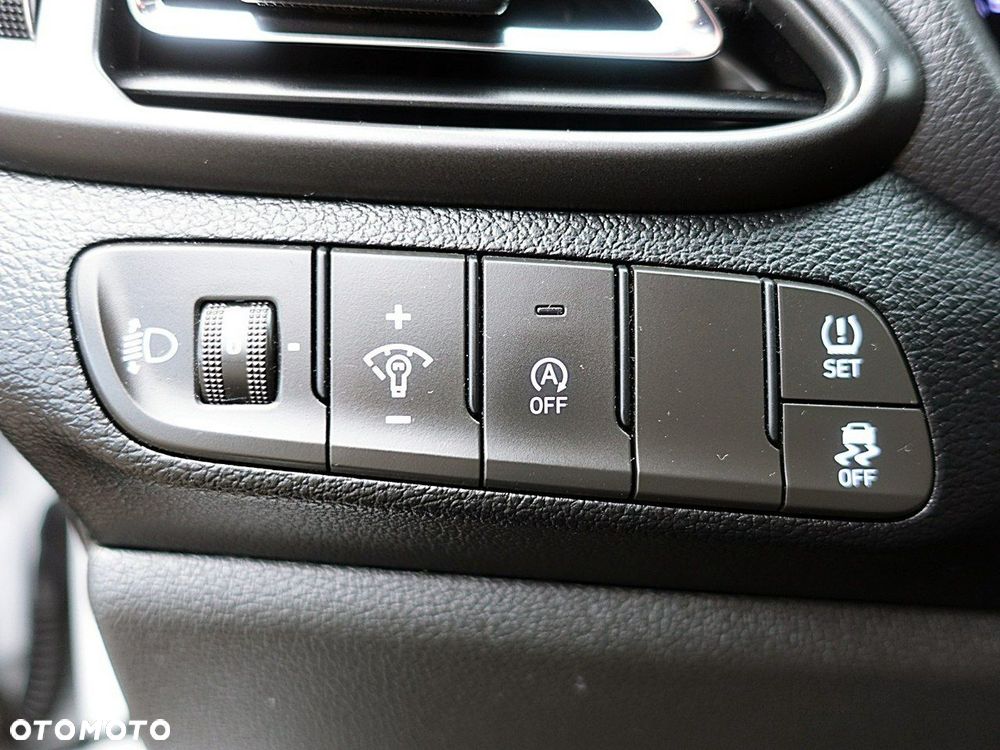 Hyundai i30 - 19