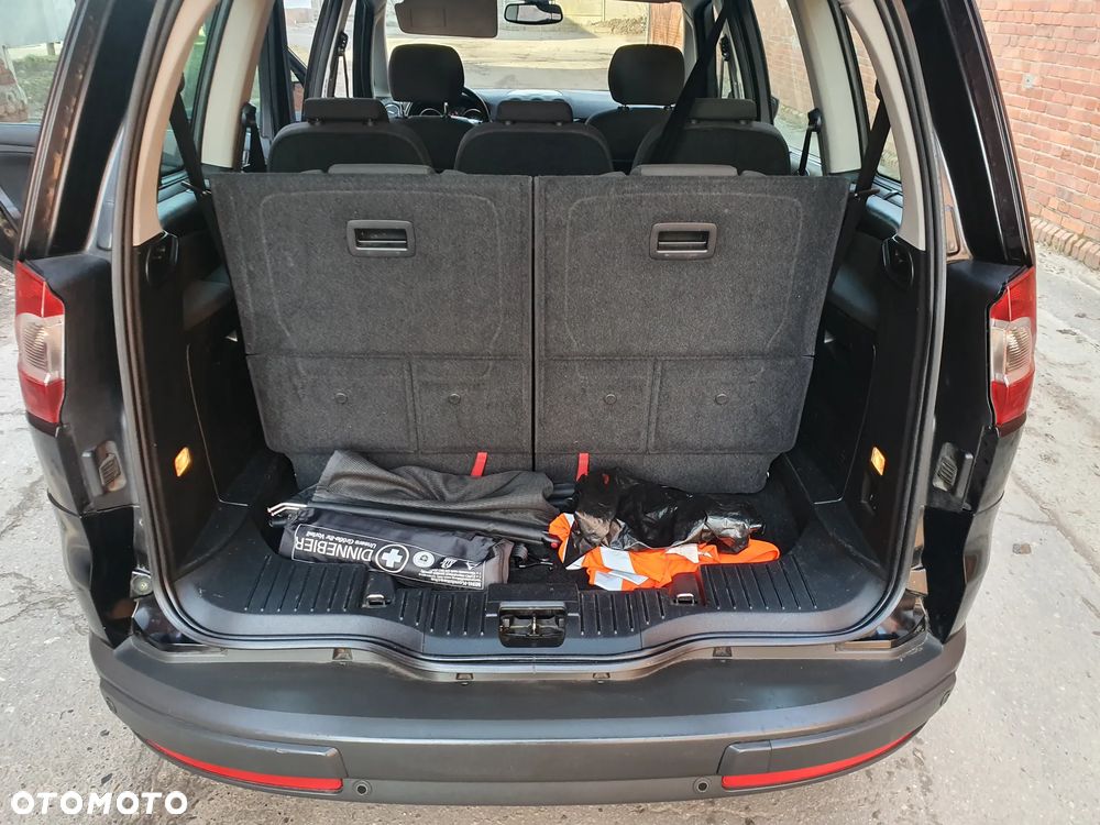 Ford Galaxy 2.0 Ghia - 19