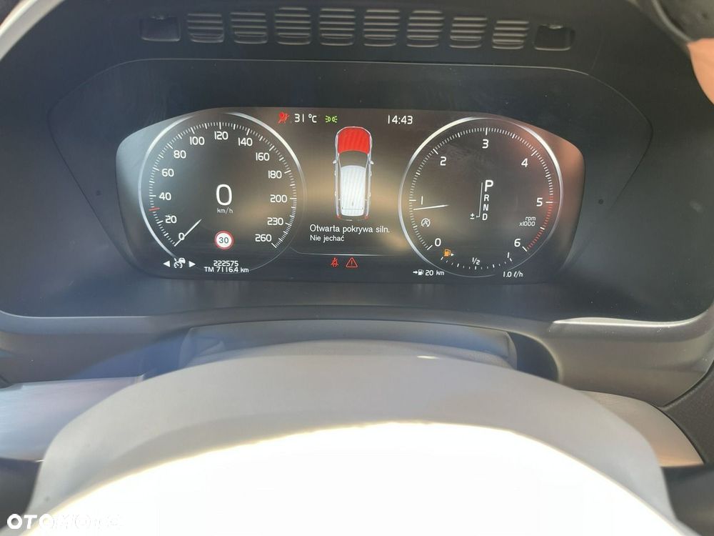 Volvo XC 90 D5 AWD Geartronic Momentum - 8
