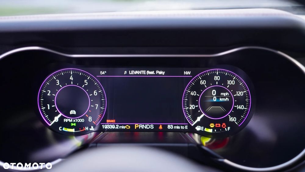 Ford Mustang 5.0 V8 GT - 24