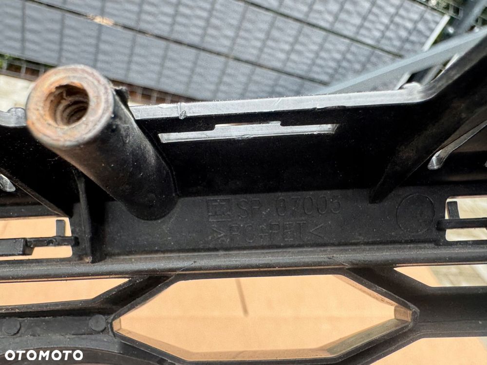 zderzak grill atrapa audi rs6 4g0 c7 oryginaŁ - 10