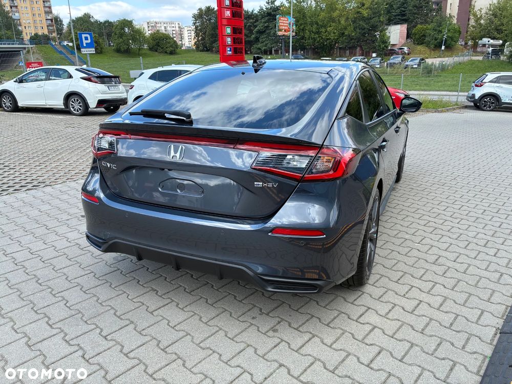 Honda Civic 2.0 i-MMD Elegance BSI CVT - 9