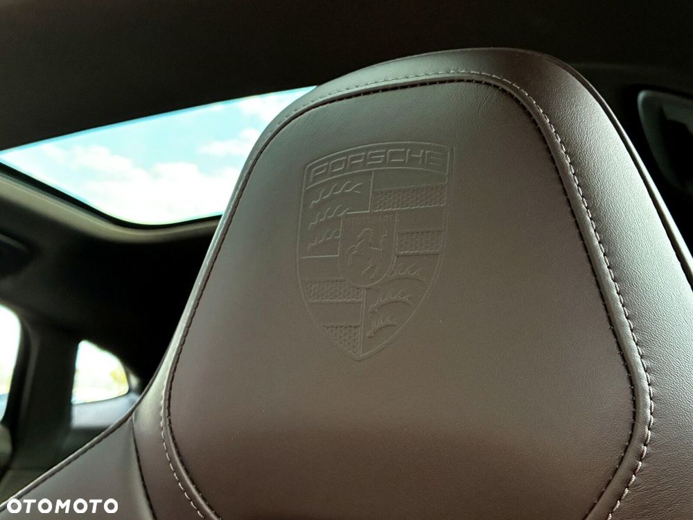 Porsche Panamera - 25