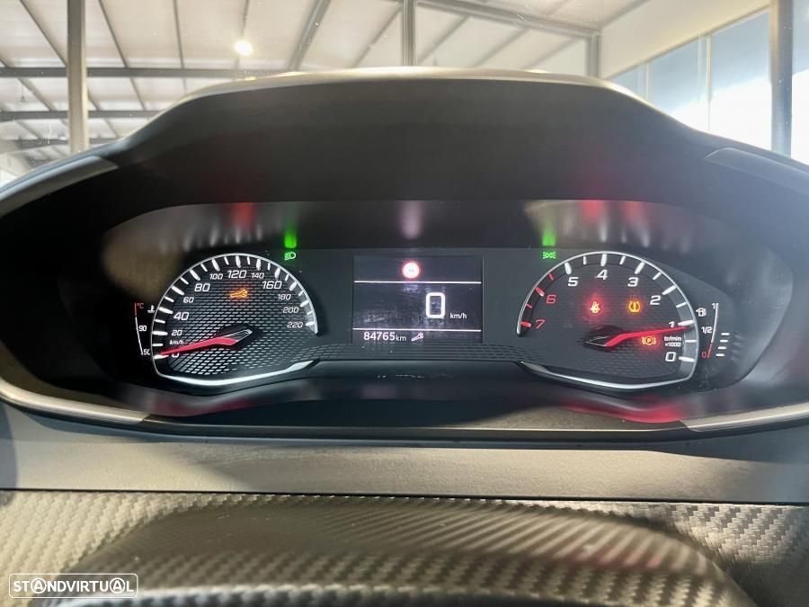 Peugeot 2008 1.2 PureTech Active Pack - 12