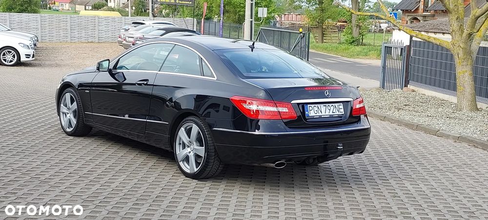 Mercedes-Benz Klasa E - 22