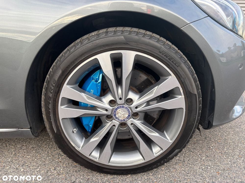 Mercedes-Benz Klasa C 250 7G-TRONIC - 37