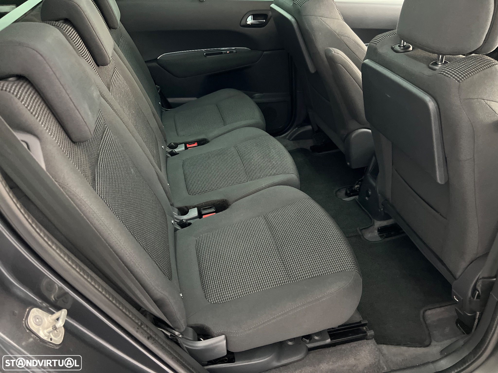Peugeot 5008 1.6 BlueHDi Allure - 34