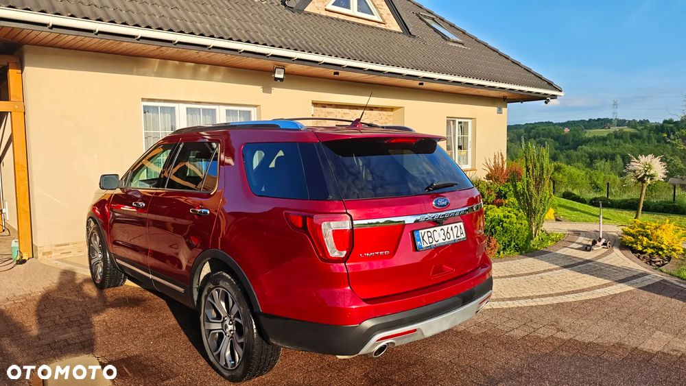 Ford Explorer - 10