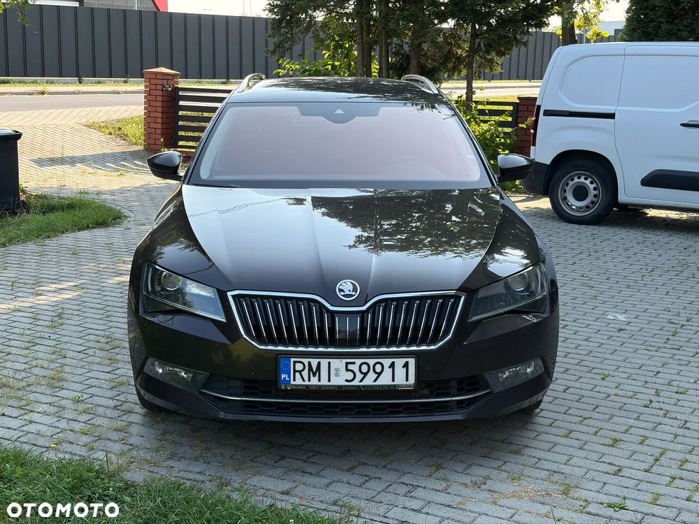 Skoda Superb 2.0 TSI 4x4 L&K DSG - 8