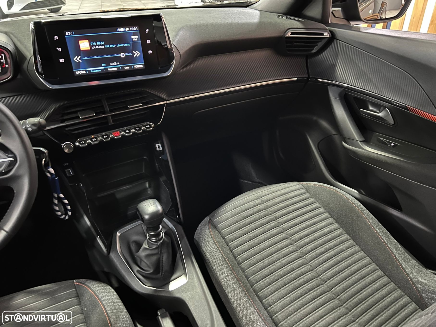 Peugeot 2008 1.2 PureTech Active Pack - 19
