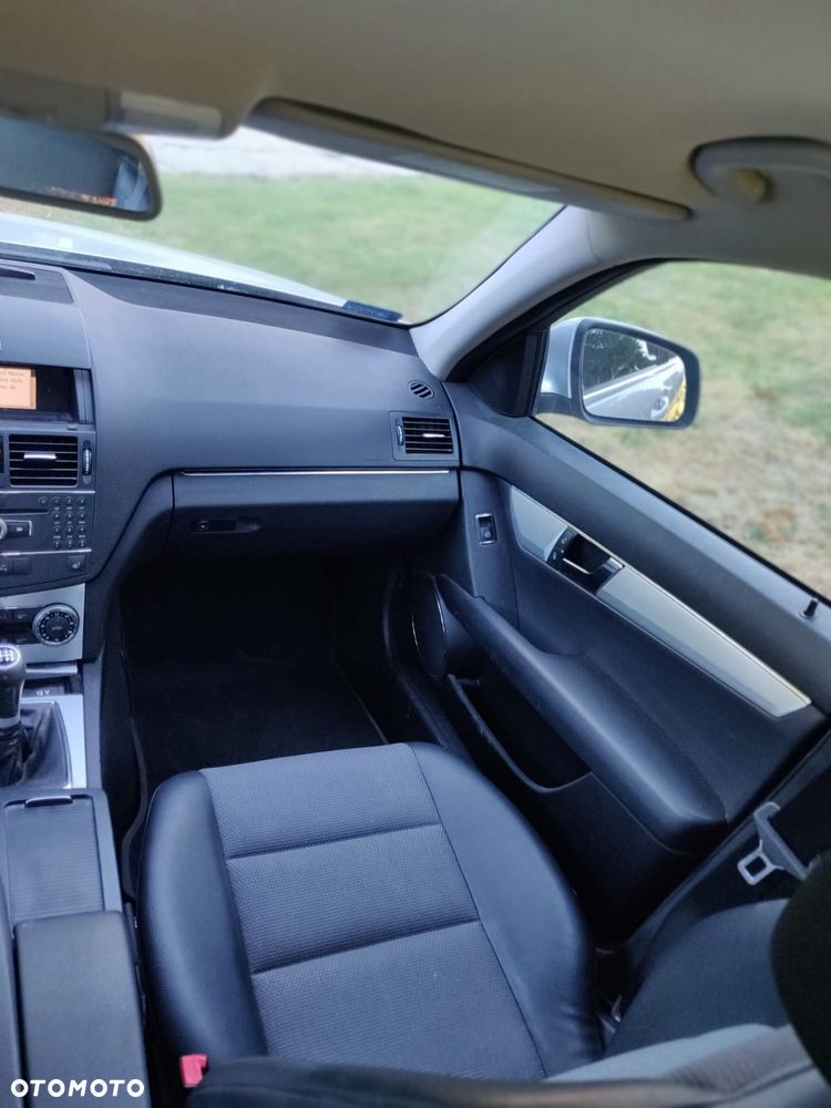 Mercedes-Benz Klasa C 220 CDI DPF - 12