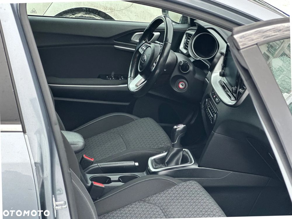 Kia Ceed 1.0 T-GDI M - 25
