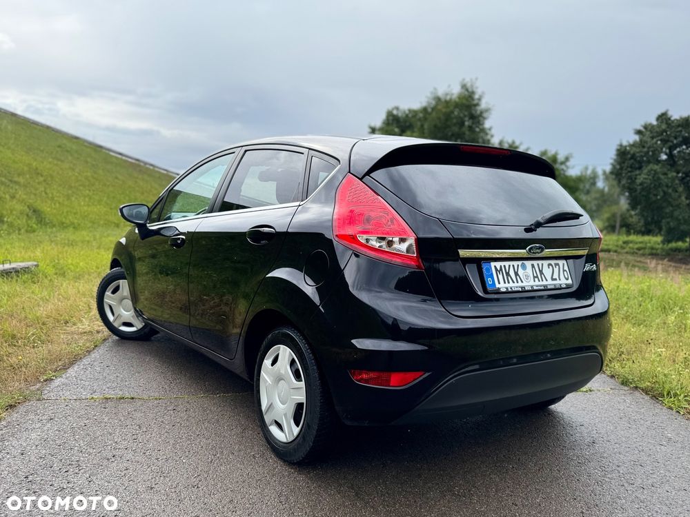 Ford Fiesta 1.25 Champions Edition - 14