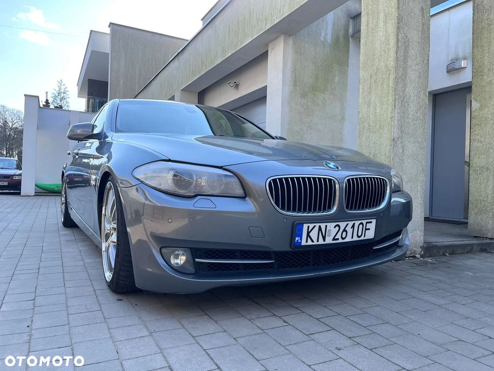 BMW Seria 5 528i xDrive Sport-Aut - 8