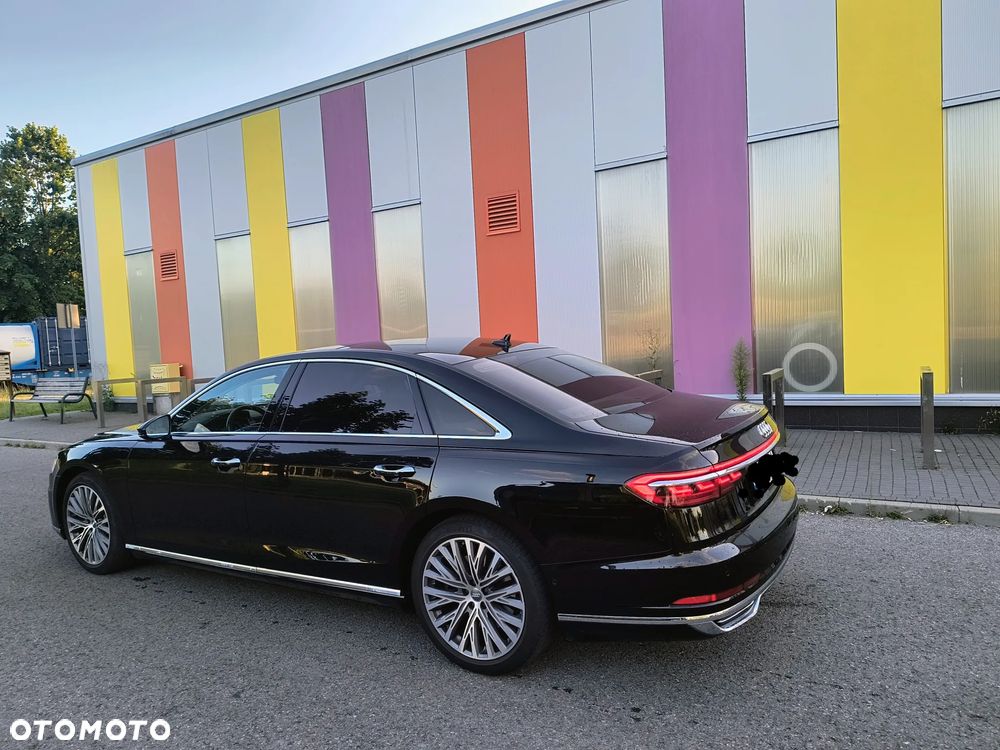 Audi A8 - 4