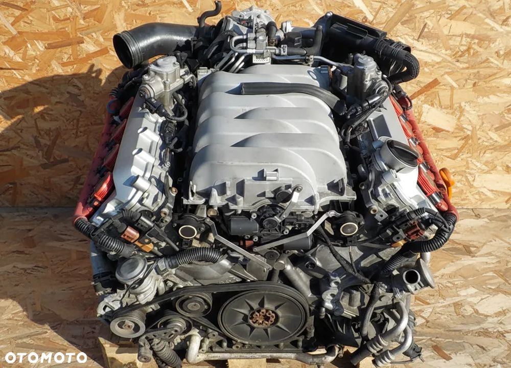 SILNIK KOMPLETNY AUDI Q7 (I GEN. 4L) / VW TOUAREG (I GEN.) 4.2 V8 FSI 350KM - BAR - 2