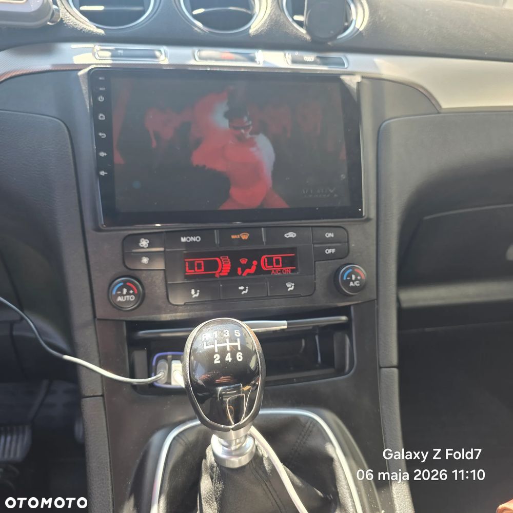 Ford Galaxy - 8