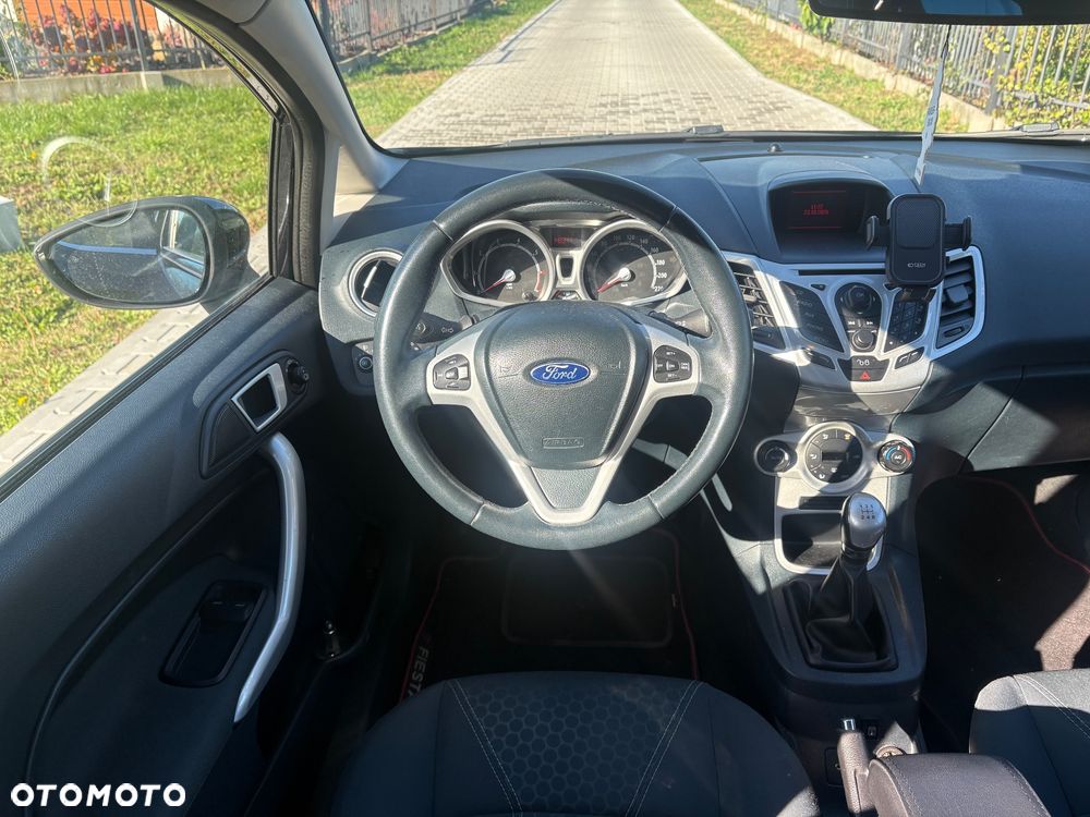 Ford Fiesta 1.25 Titanium EU5 - 7
