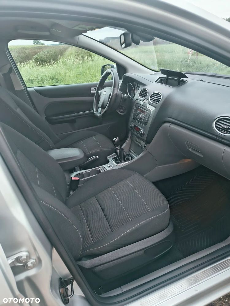 Ford Focus - 28
