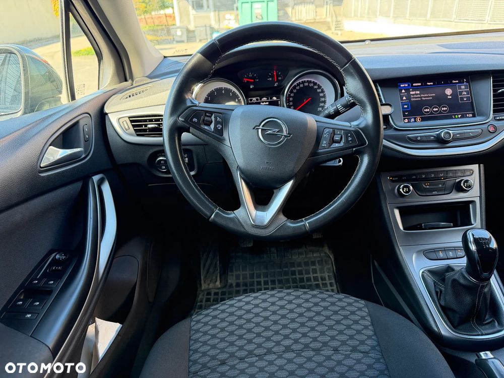 Opel Astra 1.2 T Elegance S&S - 24