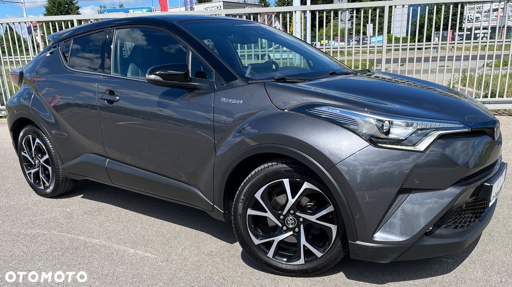 Toyota C-HR Flow - 11