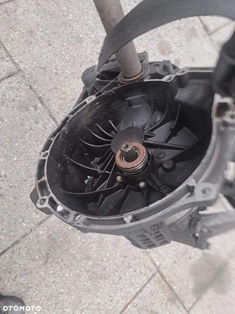 Volvo C30 1.6D skrzynia biegów 6N5R-7002-YE - 2