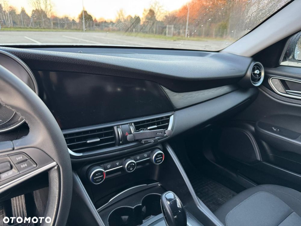 Alfa Romeo Giulia - 14