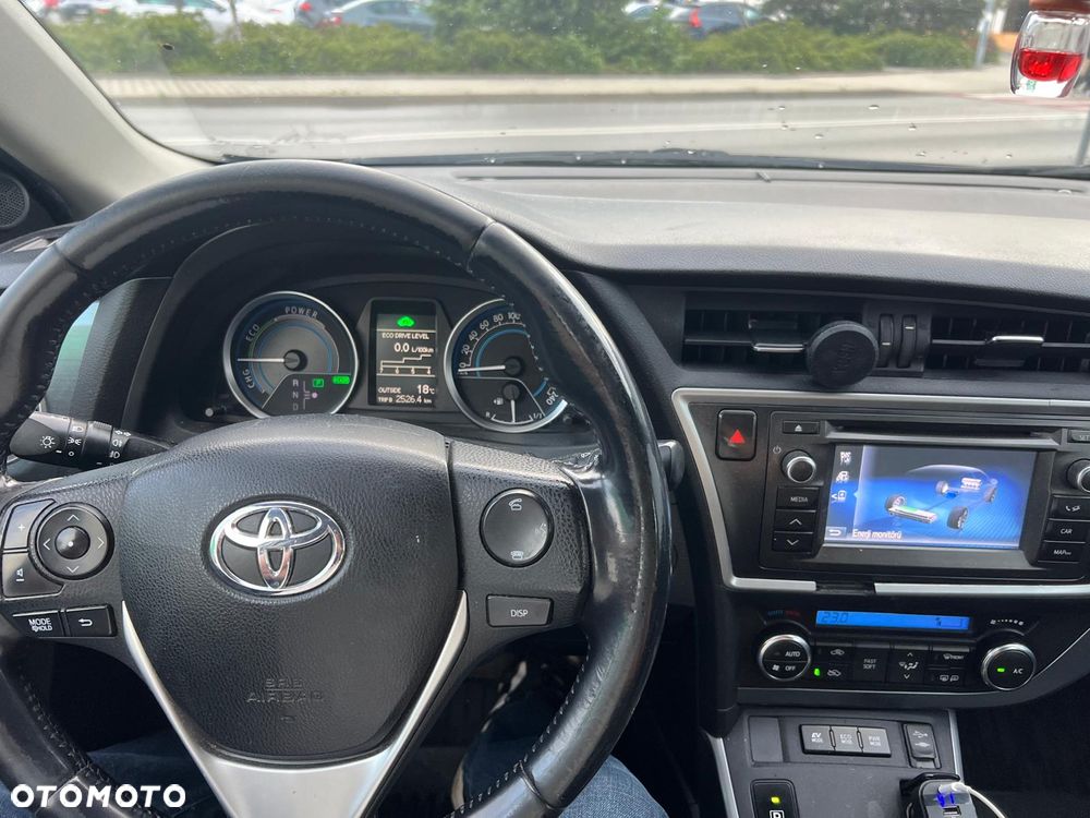 Toyota Auris 1.8 HSD Sol - 13