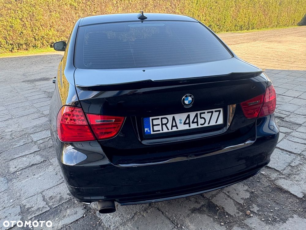 BMW Seria 3 318d - 15