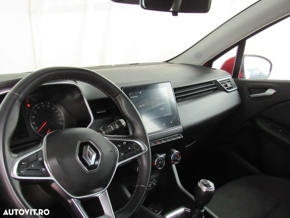 Renault Clio TCe 100 EXPERIENCE - 25