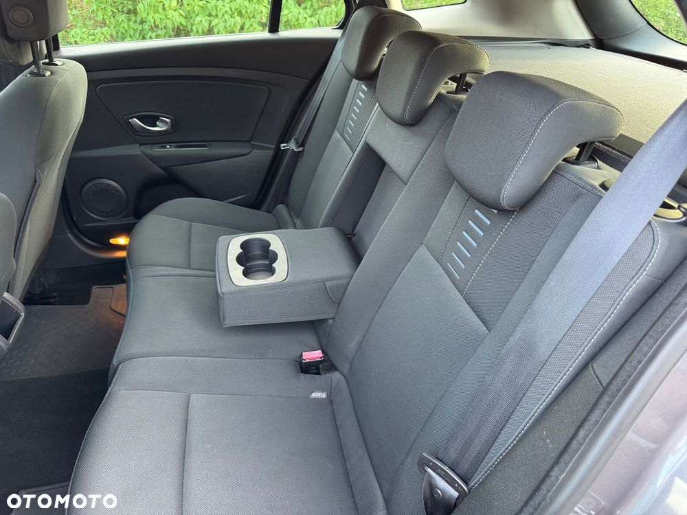 Renault Megane ENERGY dCi 110 Start & Stop Bose Edition - 15