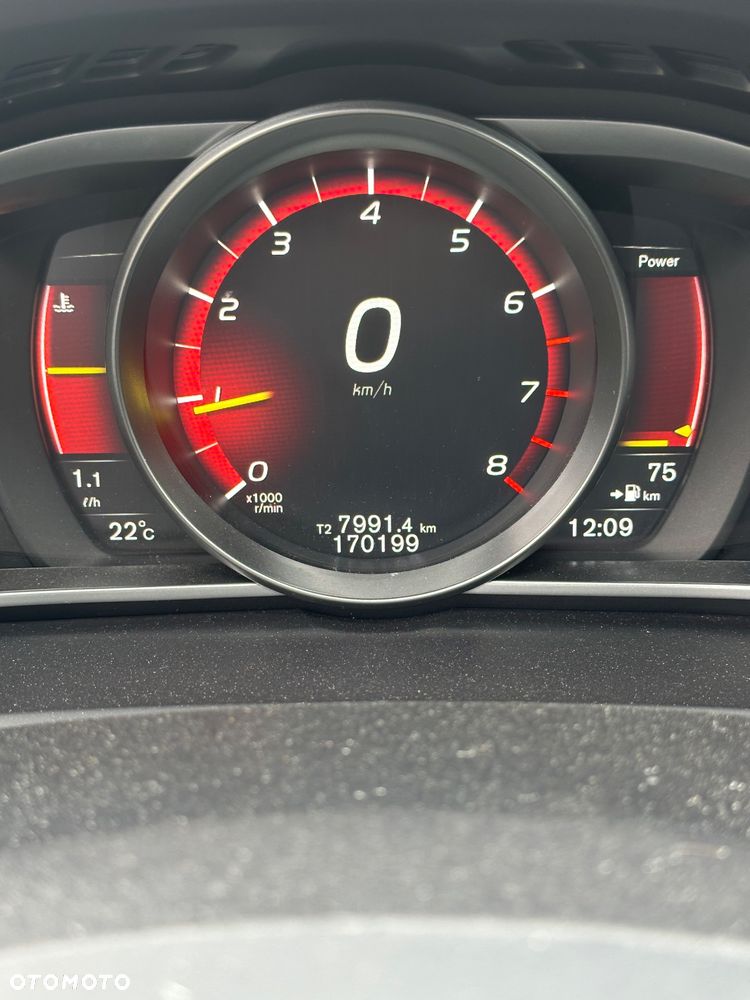 Volvo V40 T3 Drive-E R-Design Momentum - 11