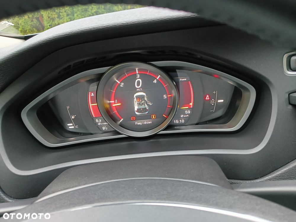 Volvo V40 - 21