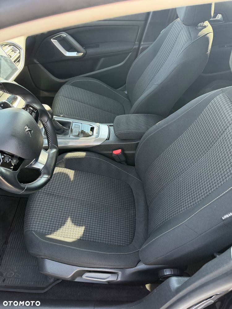 Peugeot 308 1.5 BlueHDi Active S&S EAT6 - 7