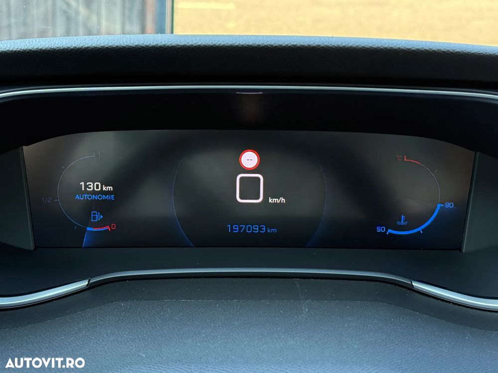 Peugeot 308 BlueHDi 130 Stop & Start Active Business-Paket - 18