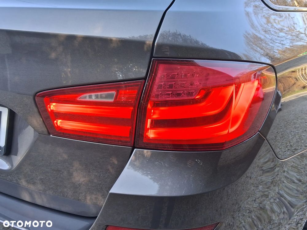 BMW Seria 5 520d Touring Sport-Aut - 32