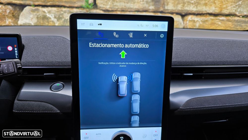 Ford Mustang Mach-E 98.7 kWh GT AWD - 25